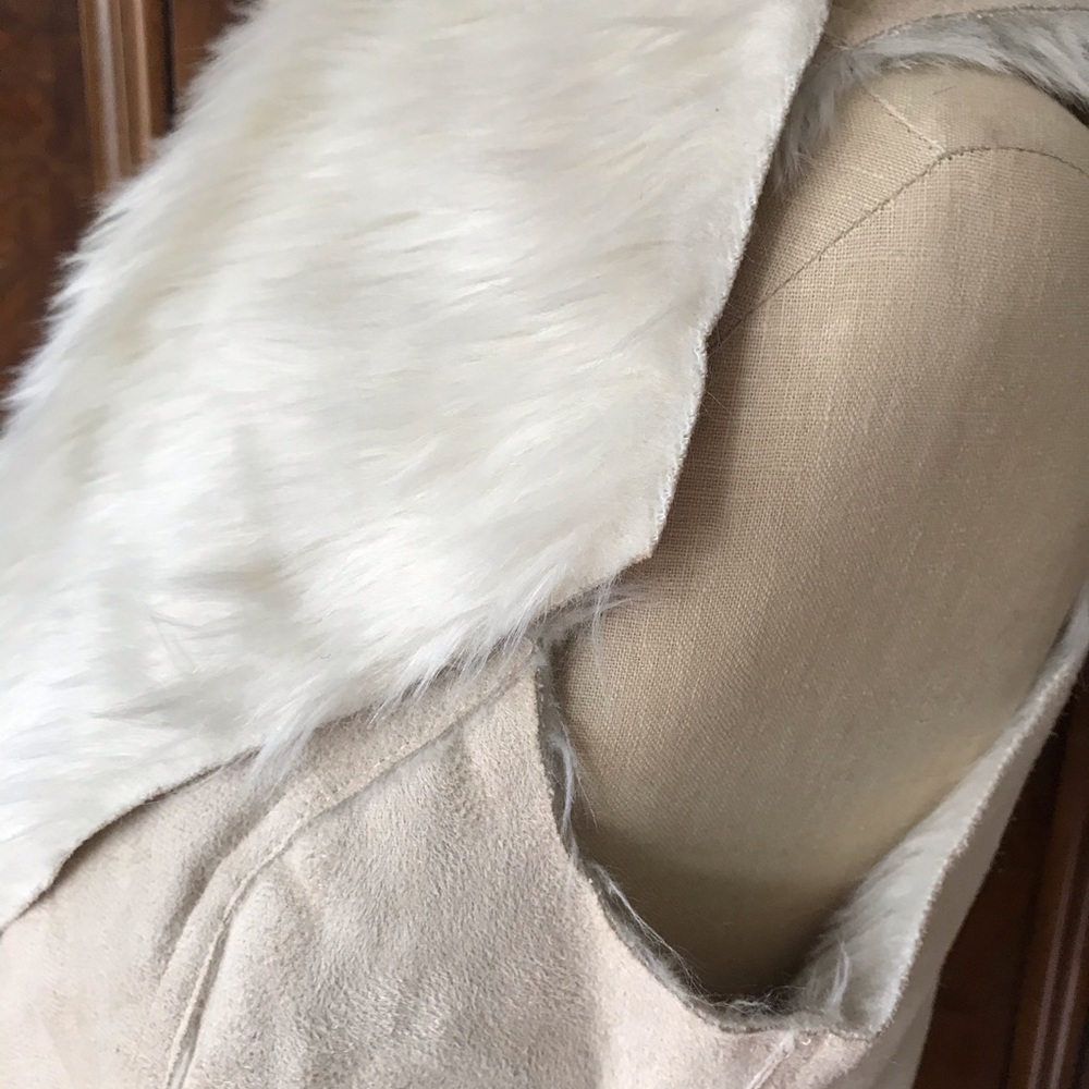 Fur Vest - Picture 5 of 5